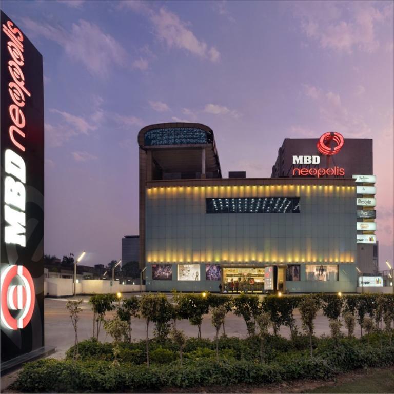 Radisson Blu Hotel Mbd Ludhiana Extérieur photo