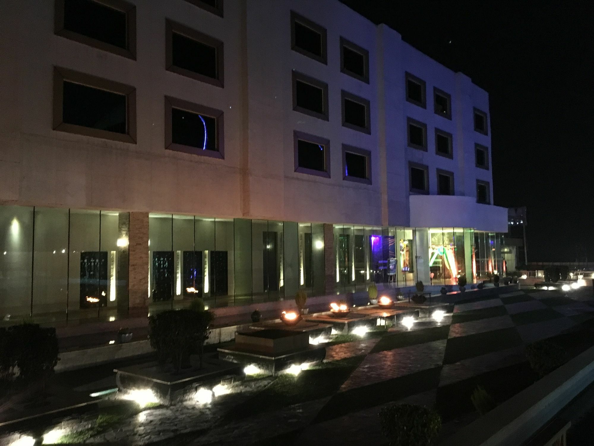 Radisson Blu Hotel Mbd Ludhiana Extérieur photo